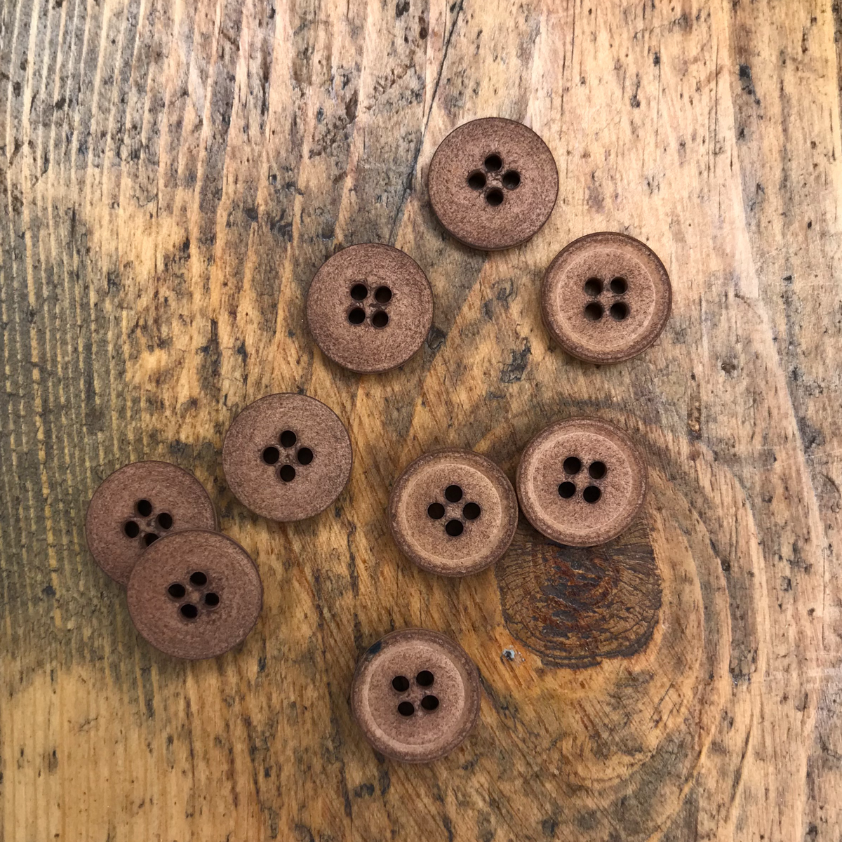 Button Nutmeg - theweavingroom